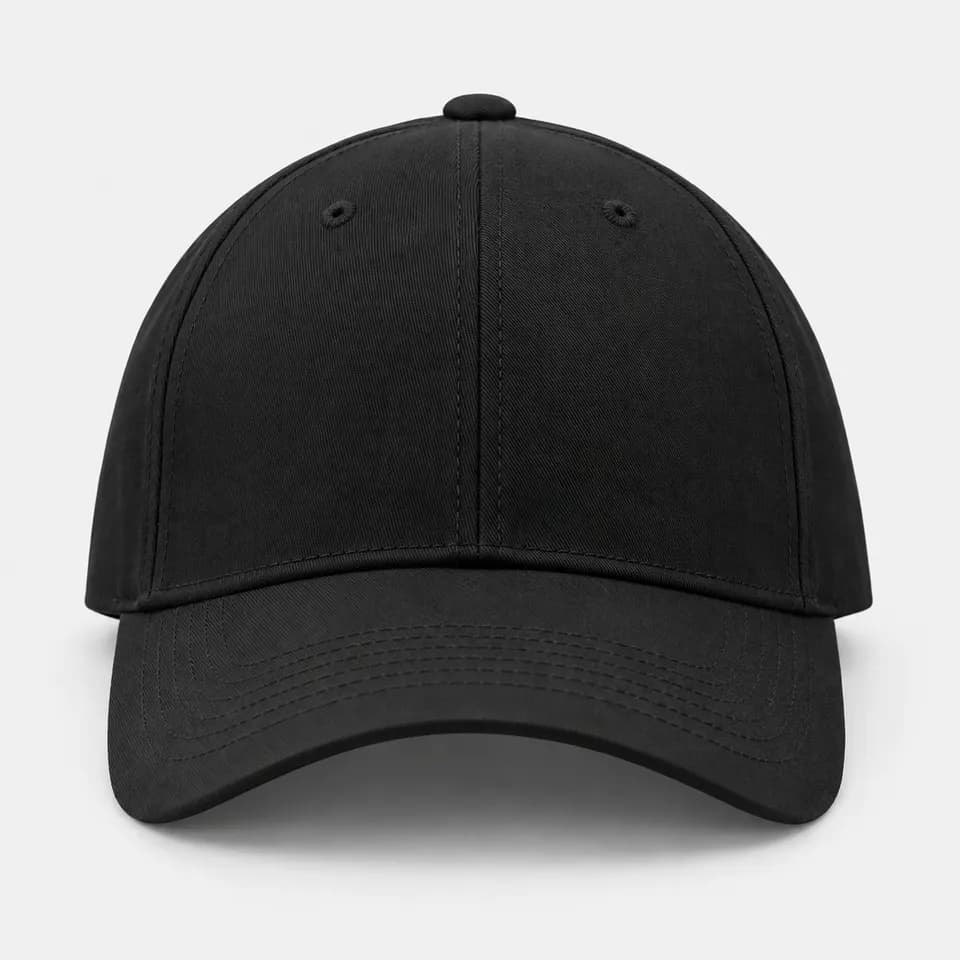 Cappellino nero con visiera